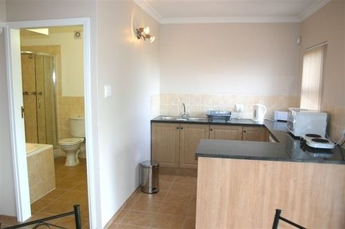 8 Royal Palm B&B Umhlanga Rocks Dış mekan fotoğraf